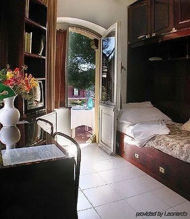 Hotel Residence Villa Tassoni Roma 3*,  Italia