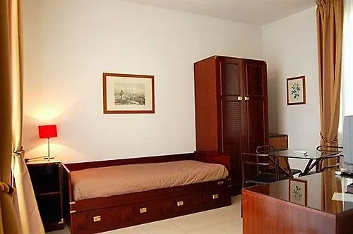 Hotel Residence Villa Tassoni Rzym Hotel apartamentowy